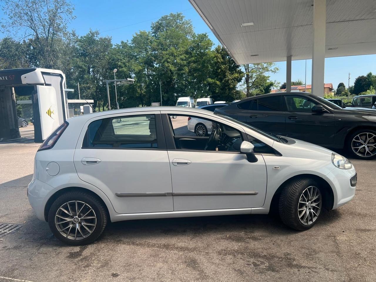 Fiat Punto Evo 1.3 Mjt 95 CV DPF 5 porte S&S Dualogic Emotion