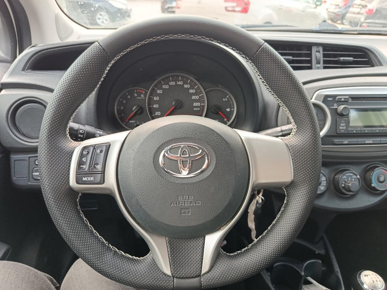 Toyota Yaris 1.4 D-4D Lounge 5 porte