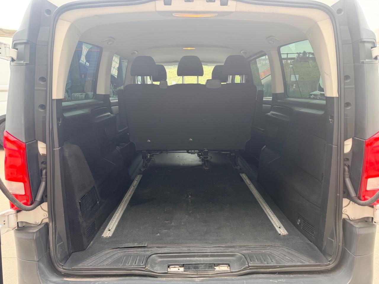 Mercedes Benz Vito 114 Mixto 5 posti