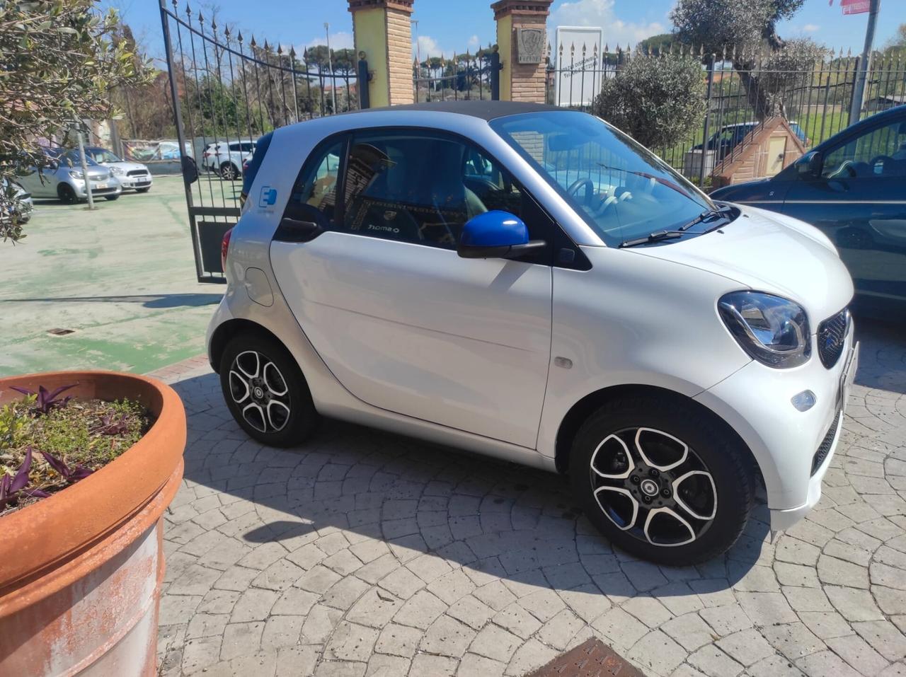 Smart ForTwo EQ Youngster NEOPATENTATI