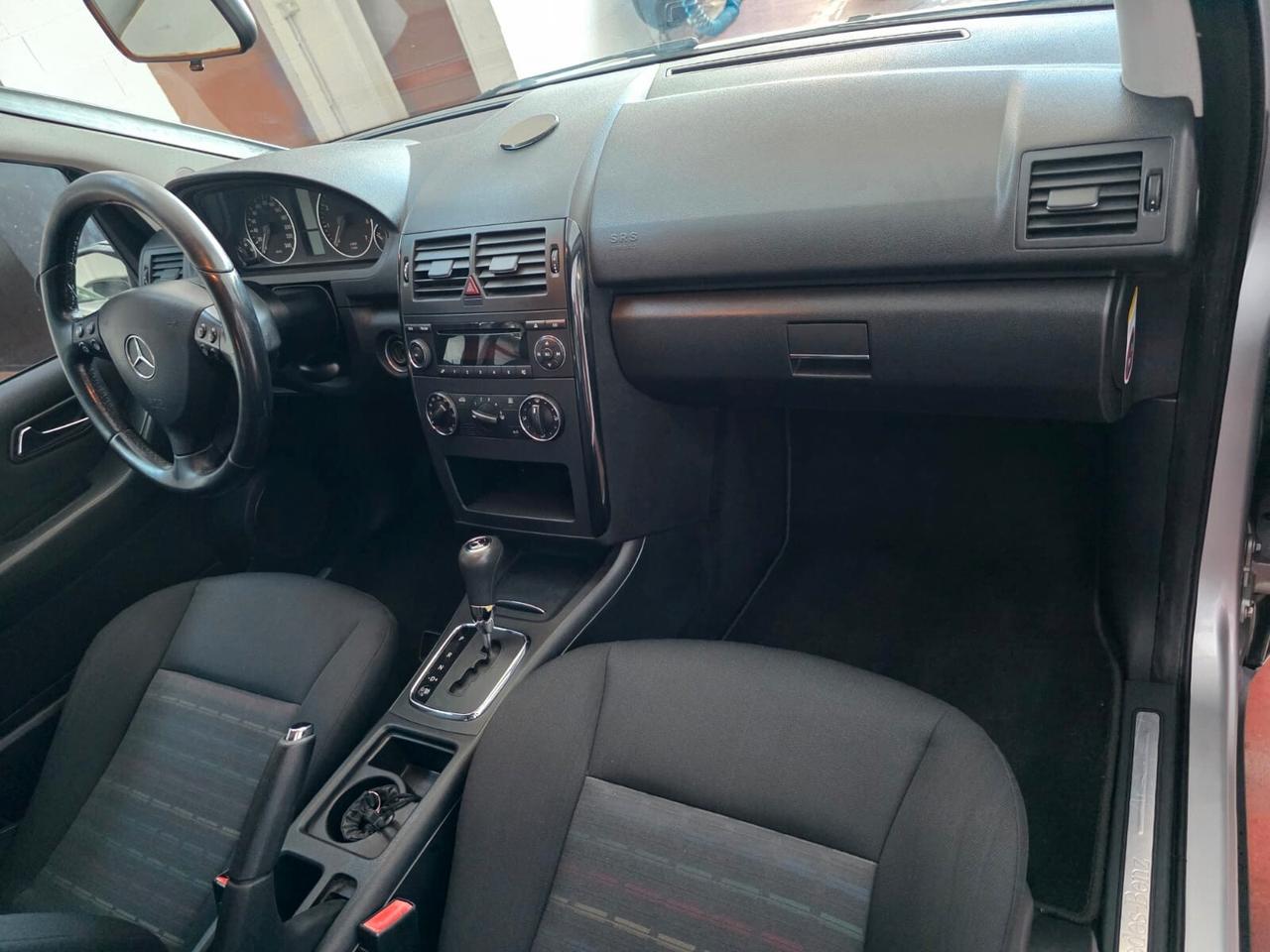 Mercedes-benz A 150 Avantgarde BENZINA cambio automatico neopat