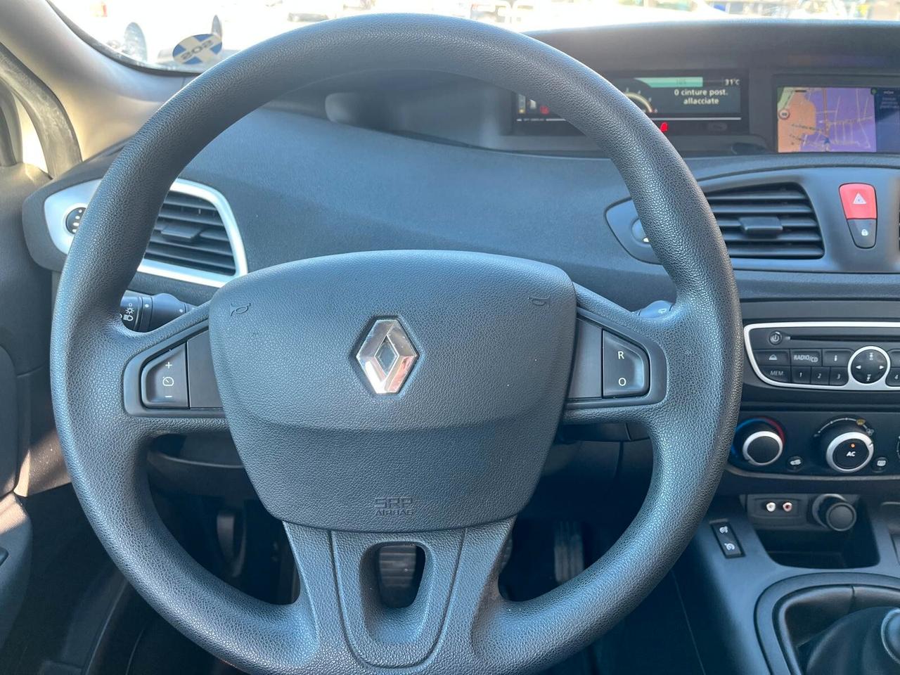 Renault Scénic 1.5 dCi 110CV Dynamique
