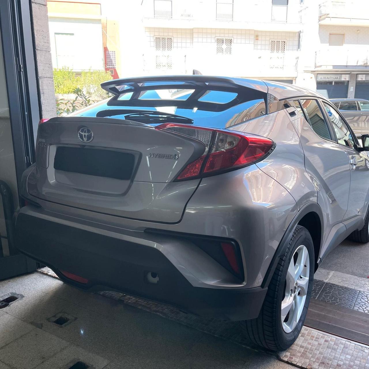 Toyota C-HR 1.8 Hybrid E-CVT Business