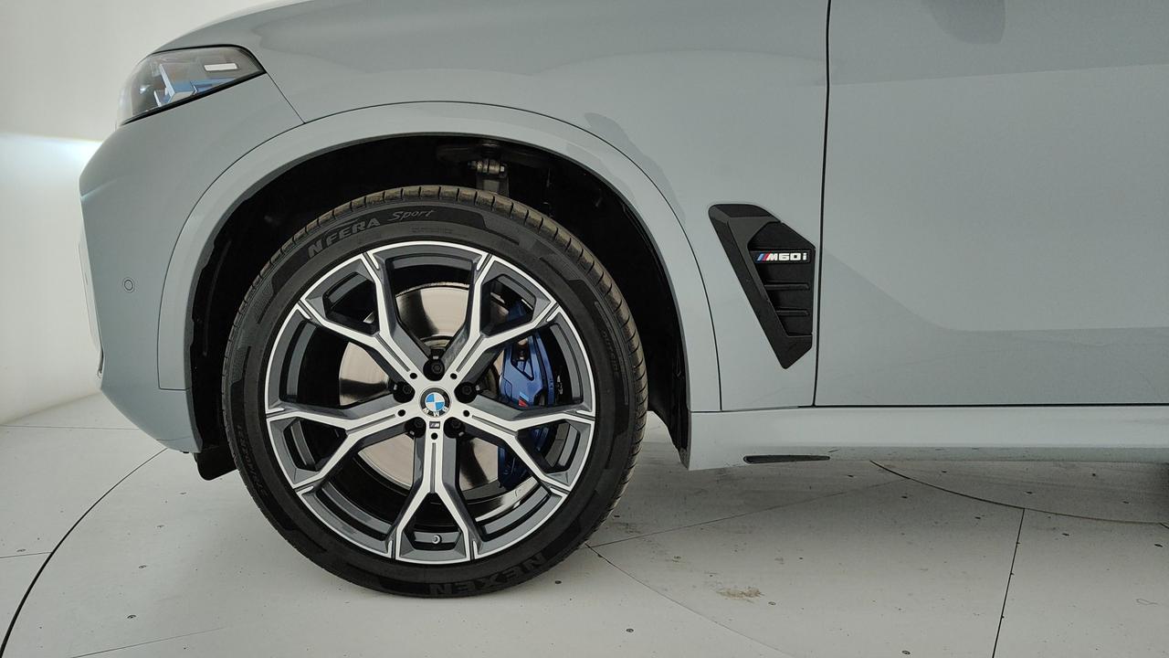 BMW X5 G05 LCI 2023 - X5 M60i auto