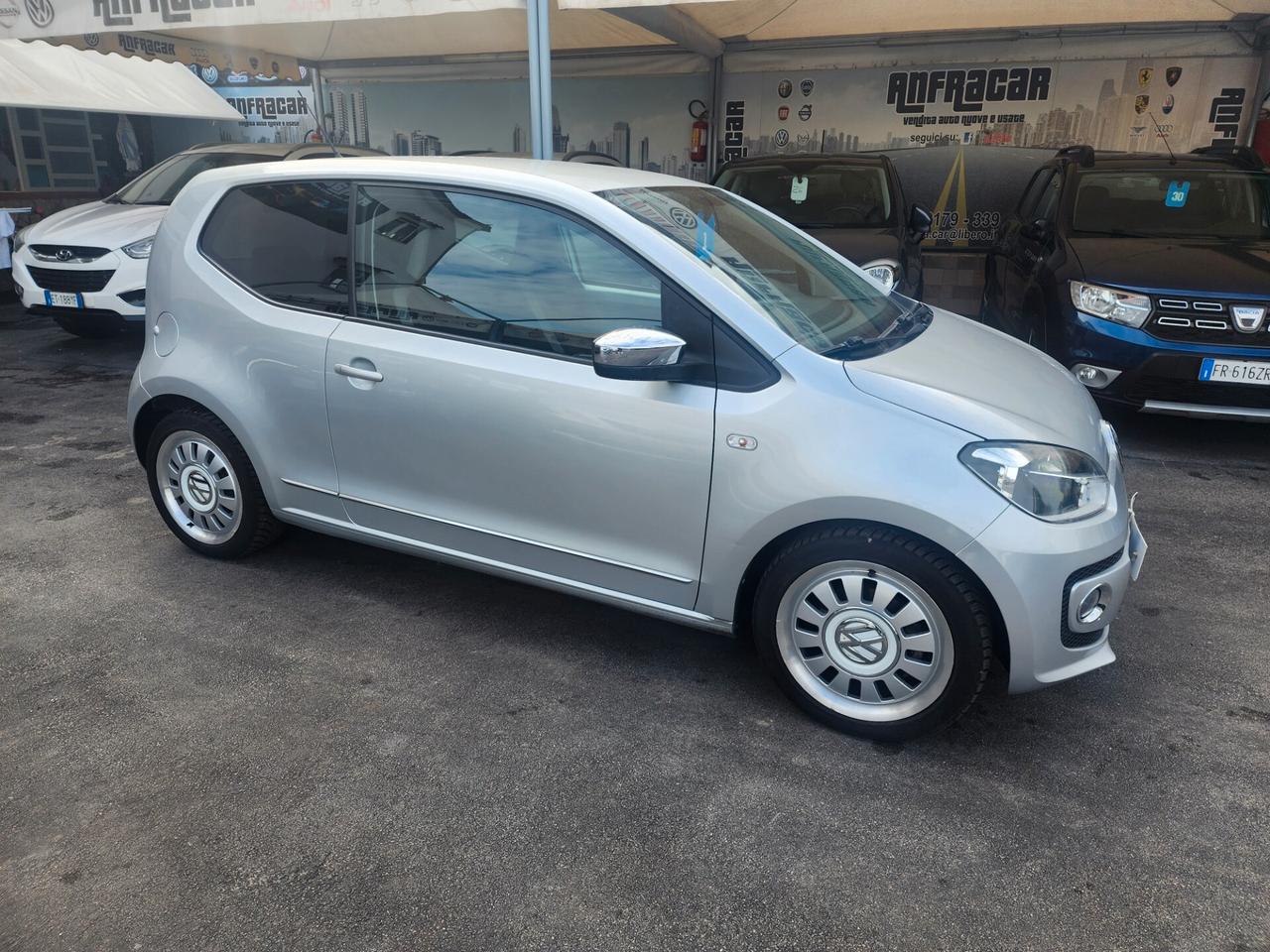 Volkswagen up! 1.0 move up - 2013