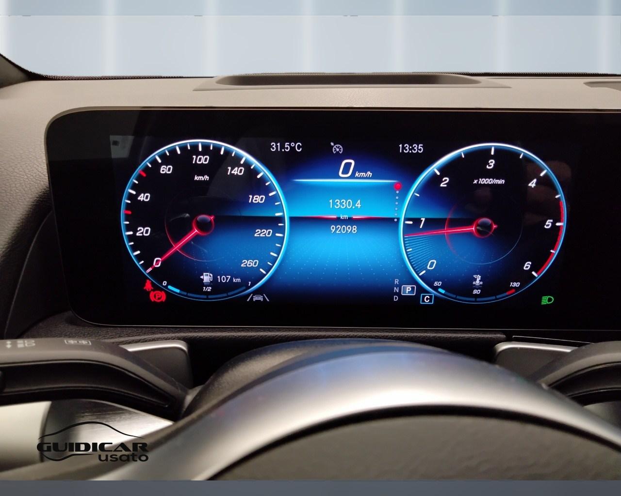 Mercedes-Benz GLB - X247 2019 - GLB 200 d Premium Easy Tech auto