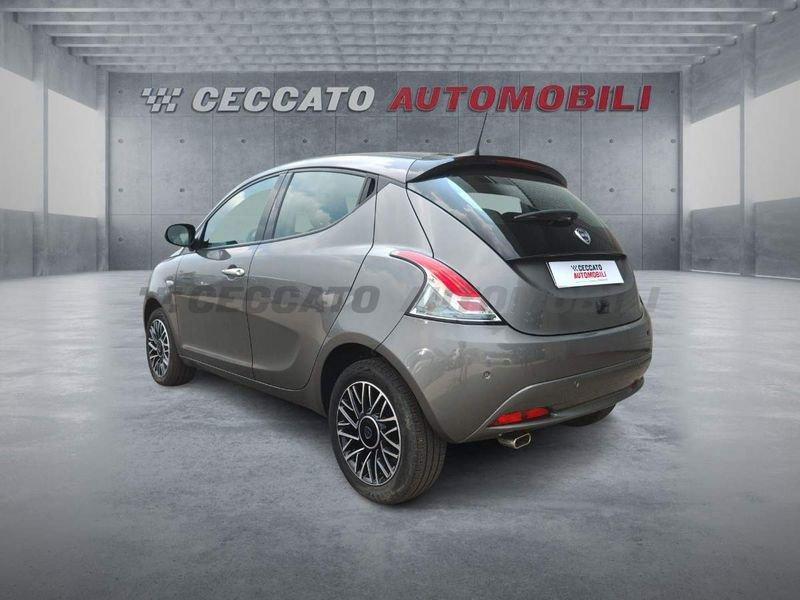 Lancia Ypsilon Ypsilon 1.0 firefly hybrid Platino s&s 70cv