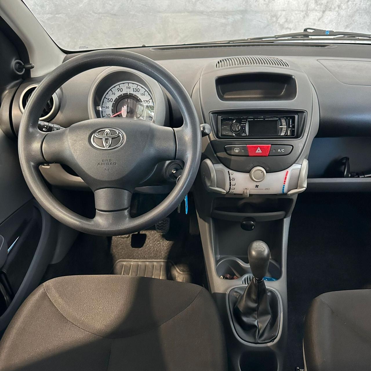 Toyota Aygo 1.0 12V VVT-i 5 porte Sol