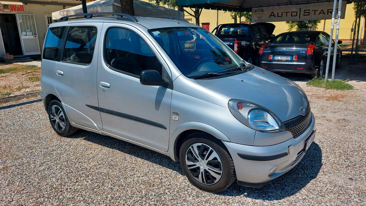 Toyota Yaris Verso 1.4 Tdi D-4D cat Sol