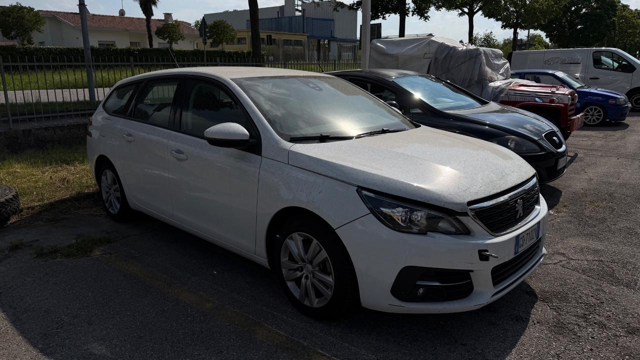 Peugeot 308 BlueHDi 130 S&S SW Business