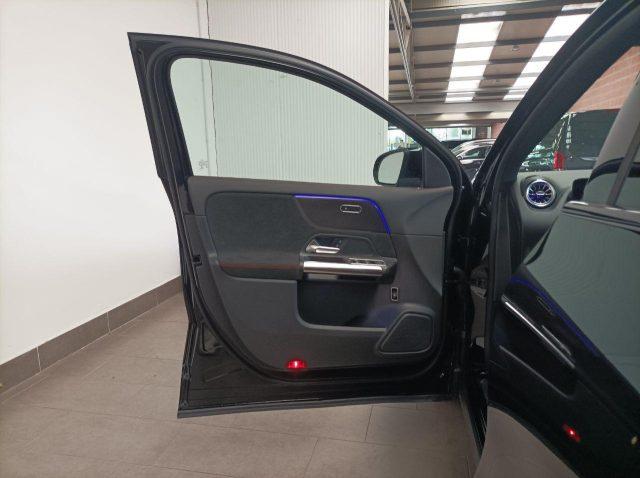 MERCEDES-BENZ GLA 200 d Automatic Premium