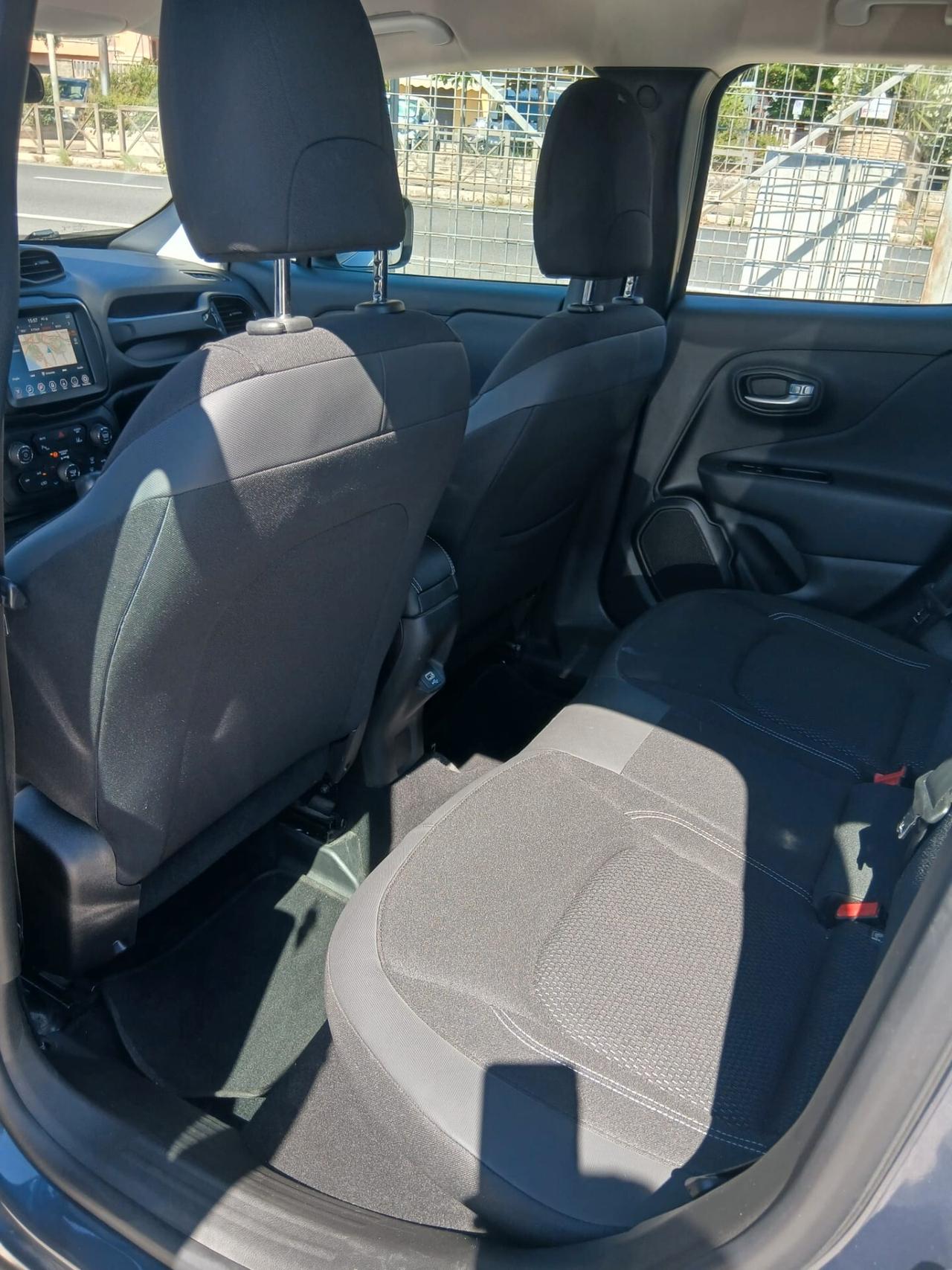 Jeep Renegade 1.3 T4 190CV PHEV 4xe AT6 Business Plus