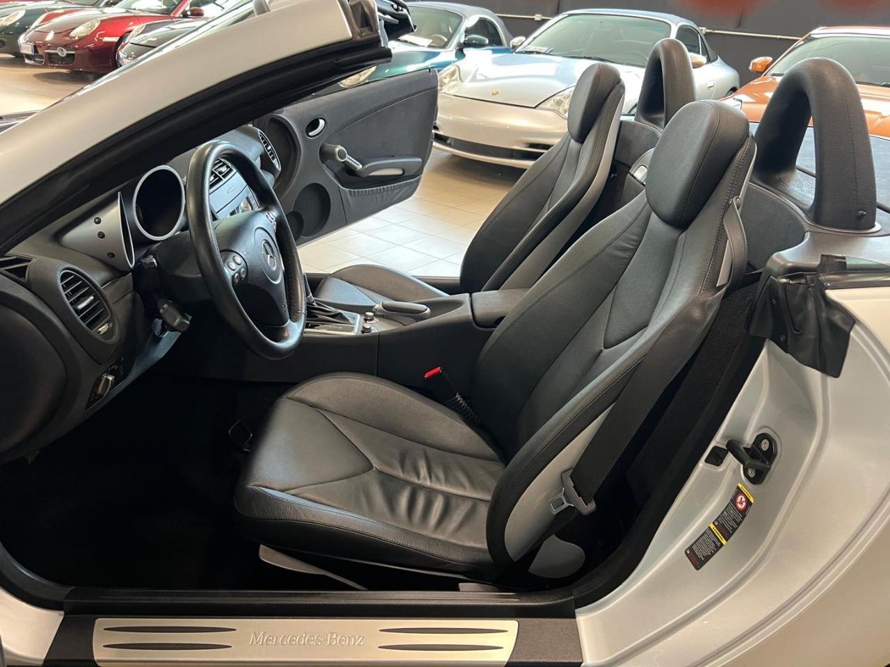 Mercedes-Benz SLK 350 V6 272CV FULL SERVICE MB ! PERFETTE CONDIZIONI !