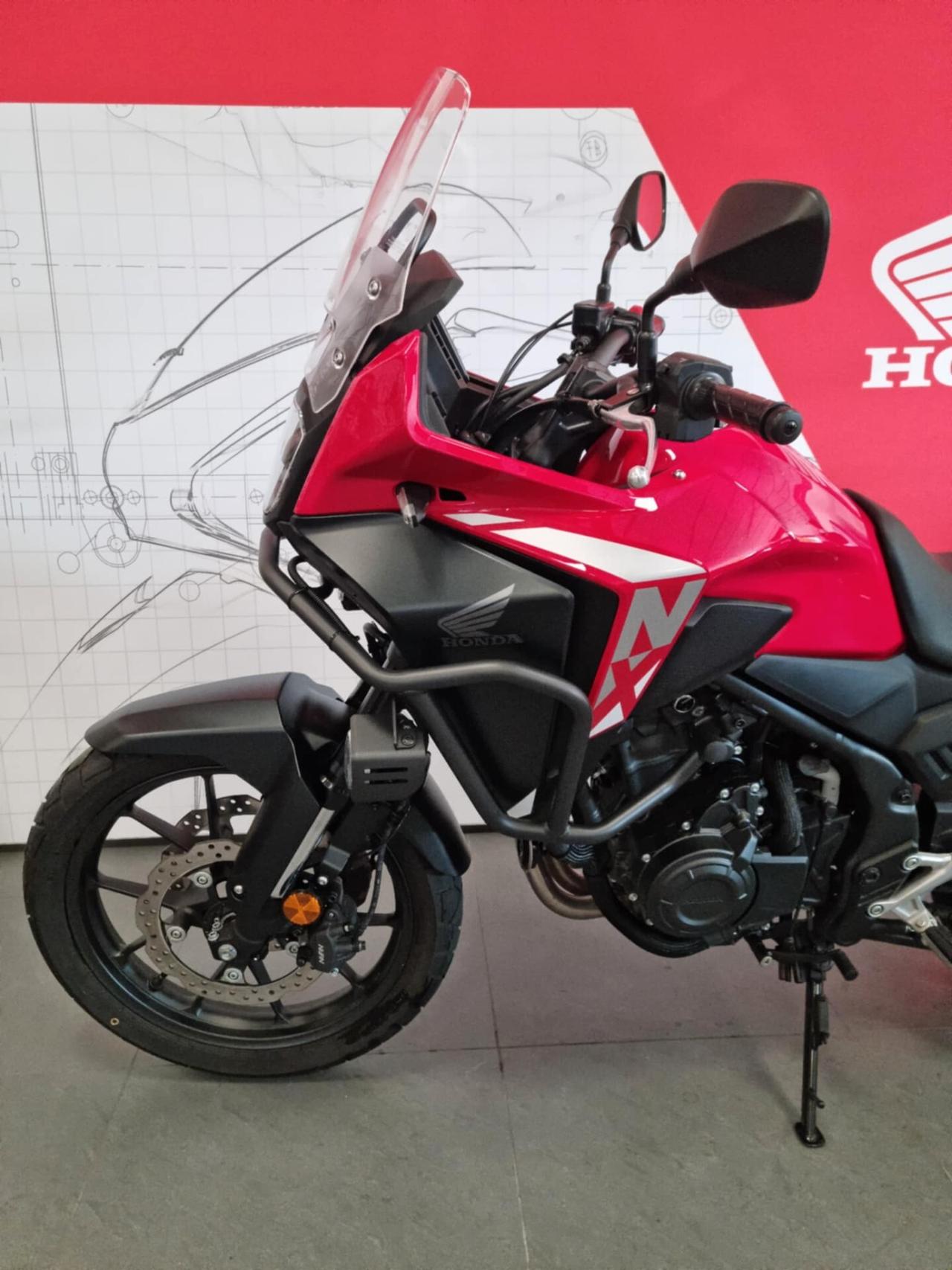 Honda NX 500 - 2025 - 5801 KM
