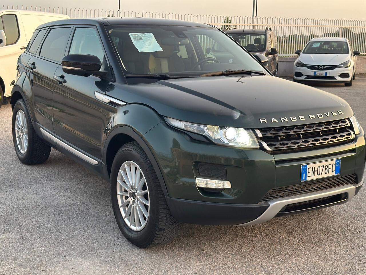 Evoque 2012 2.2 TD4 5p. Pure 150CV AUT Bicolore