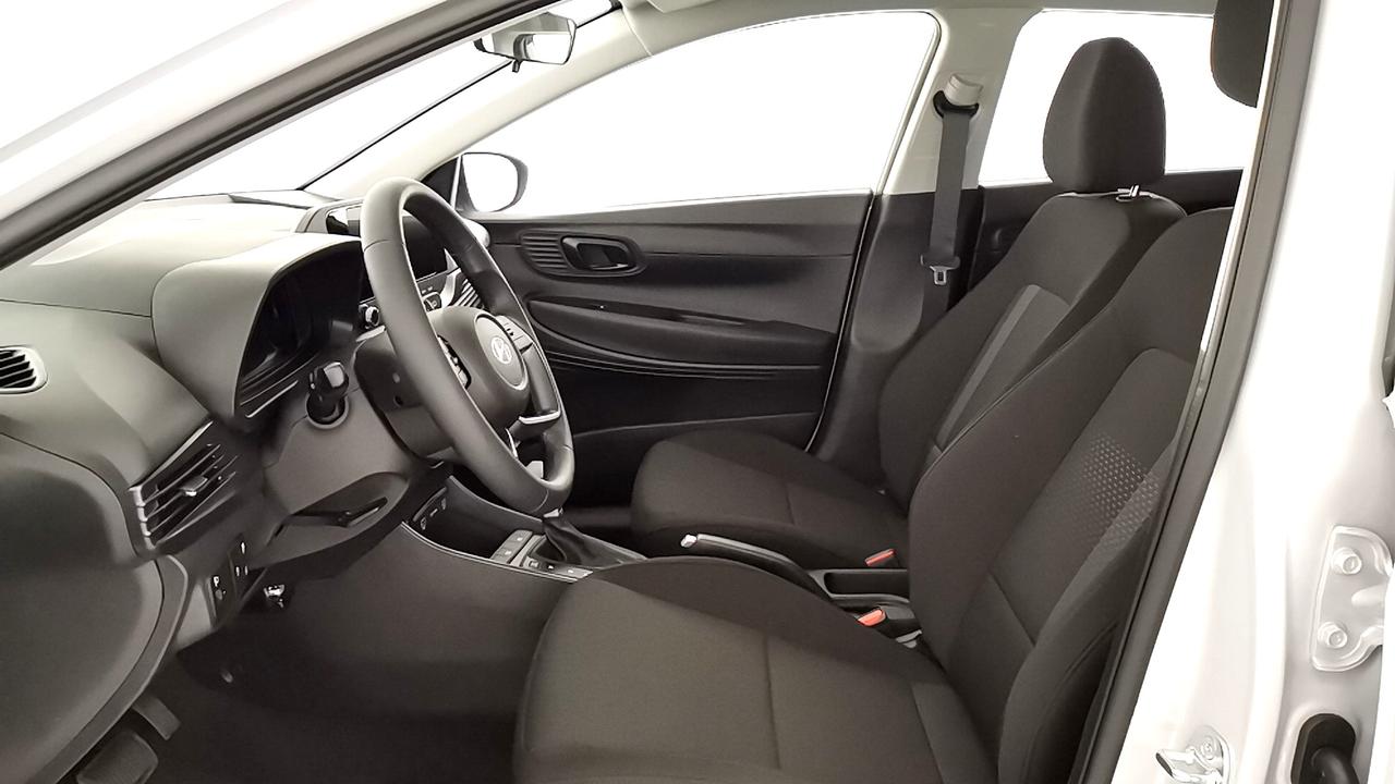 HYUNDAI i20 III 2023 - i20 1.0 t-gdi Connectline 90cv dct