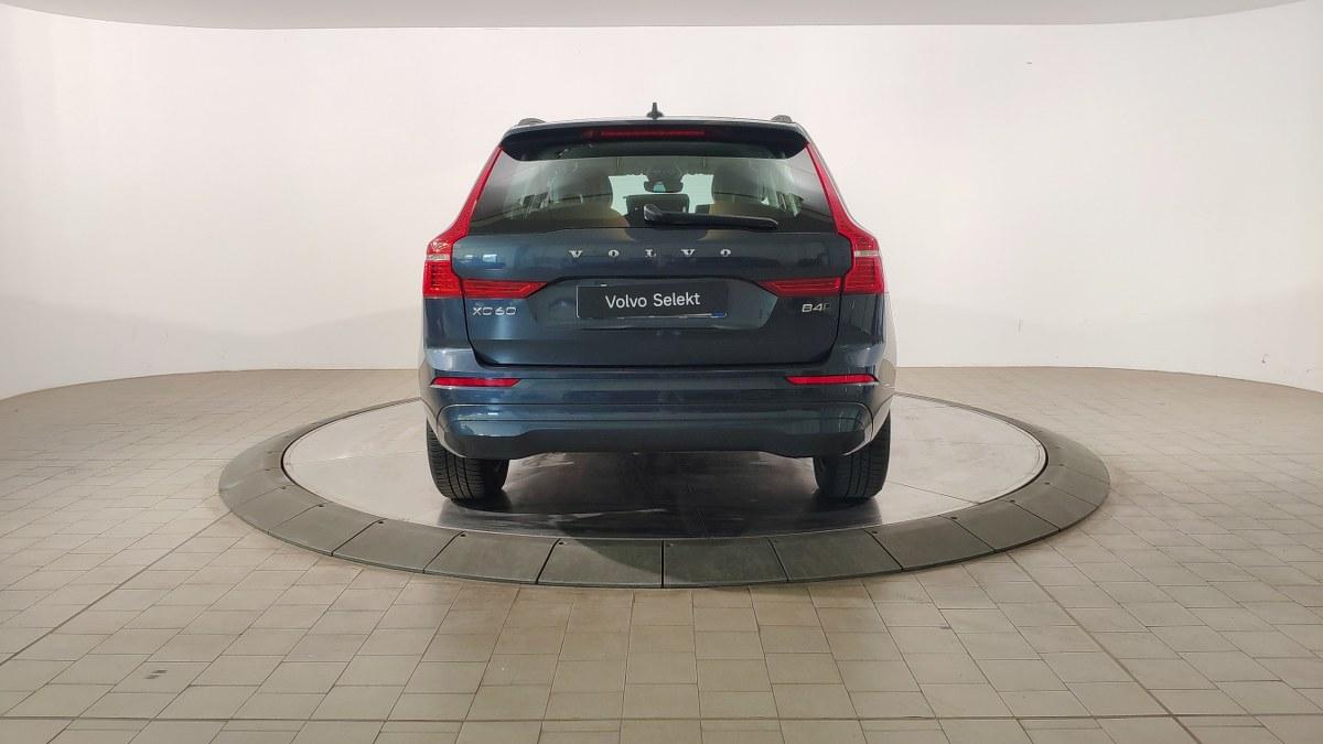 VOLVO Xc60 B4 Mild Hybrid (D) Awd Geartronic Momentum Pro