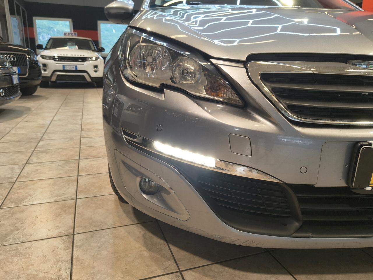 Peugeot 308 BlueHDi 120 S&S EAT6 SW Allure