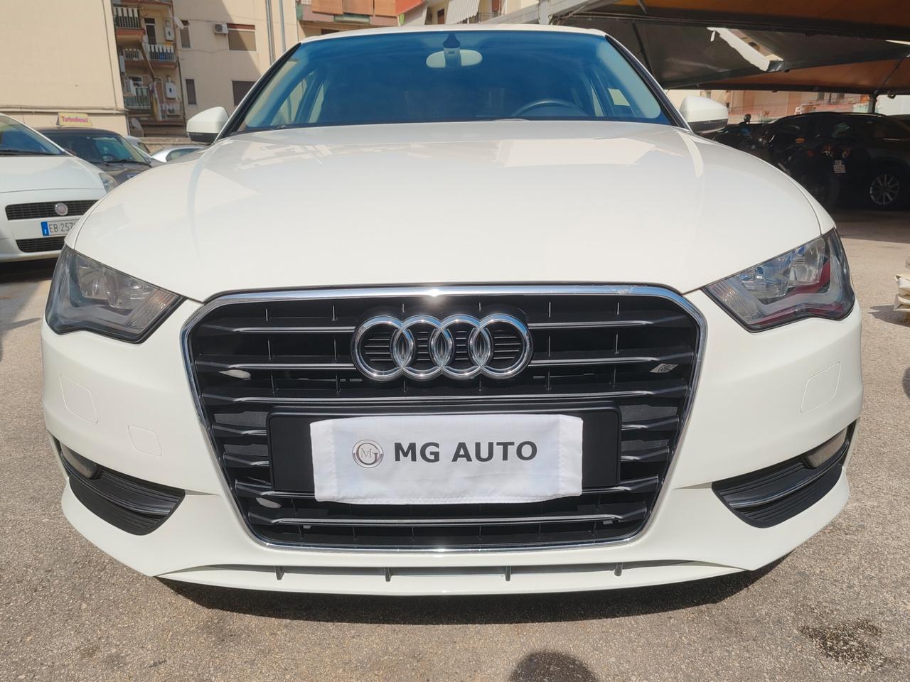 Audi A3 SPB 1.6 TDI 105 CV CR Attraction