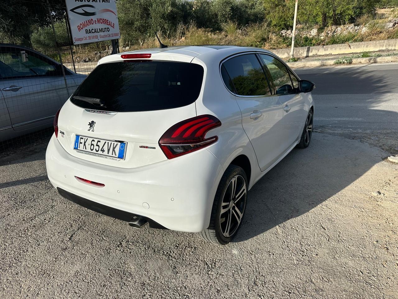 Peugeot 208 BlueHDi 100 5 porte GT Line