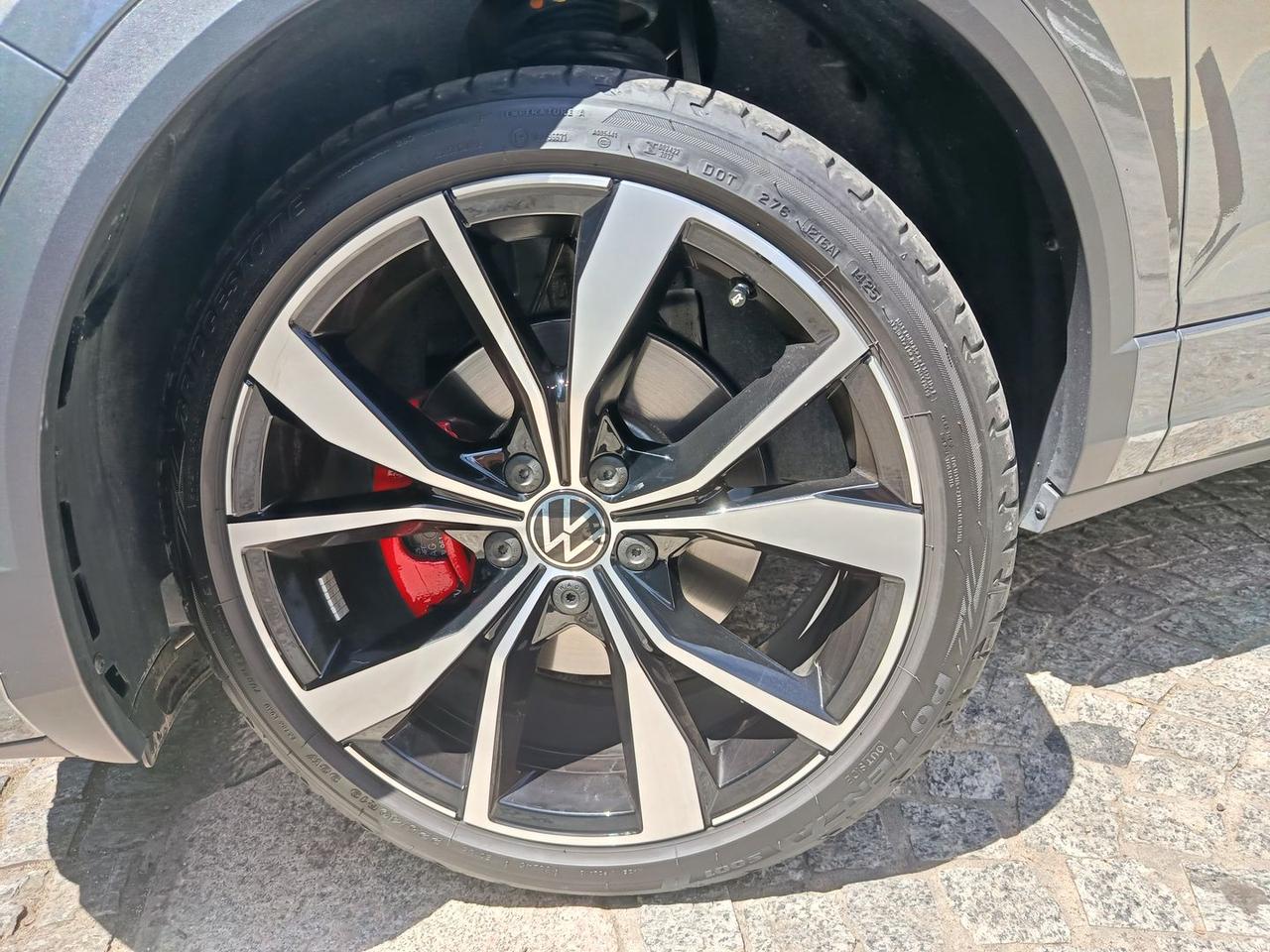 Volkswagen T-Roc R Line Plus 1.5 TSI #10942
