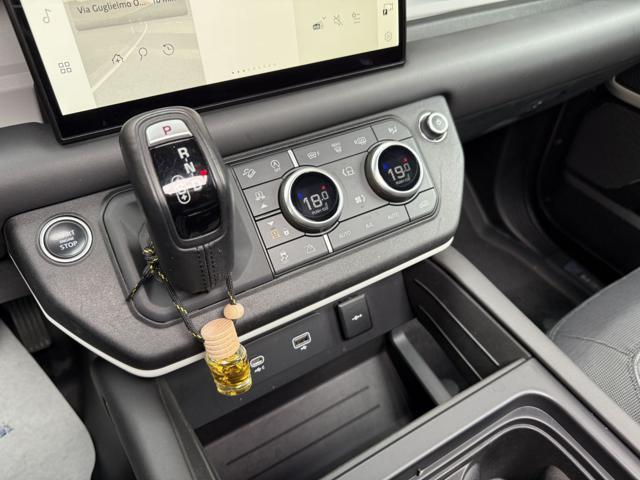 LAND ROVER Defender 110 3.0D I6 300 CV AWD Auto X-Dynamic HSE