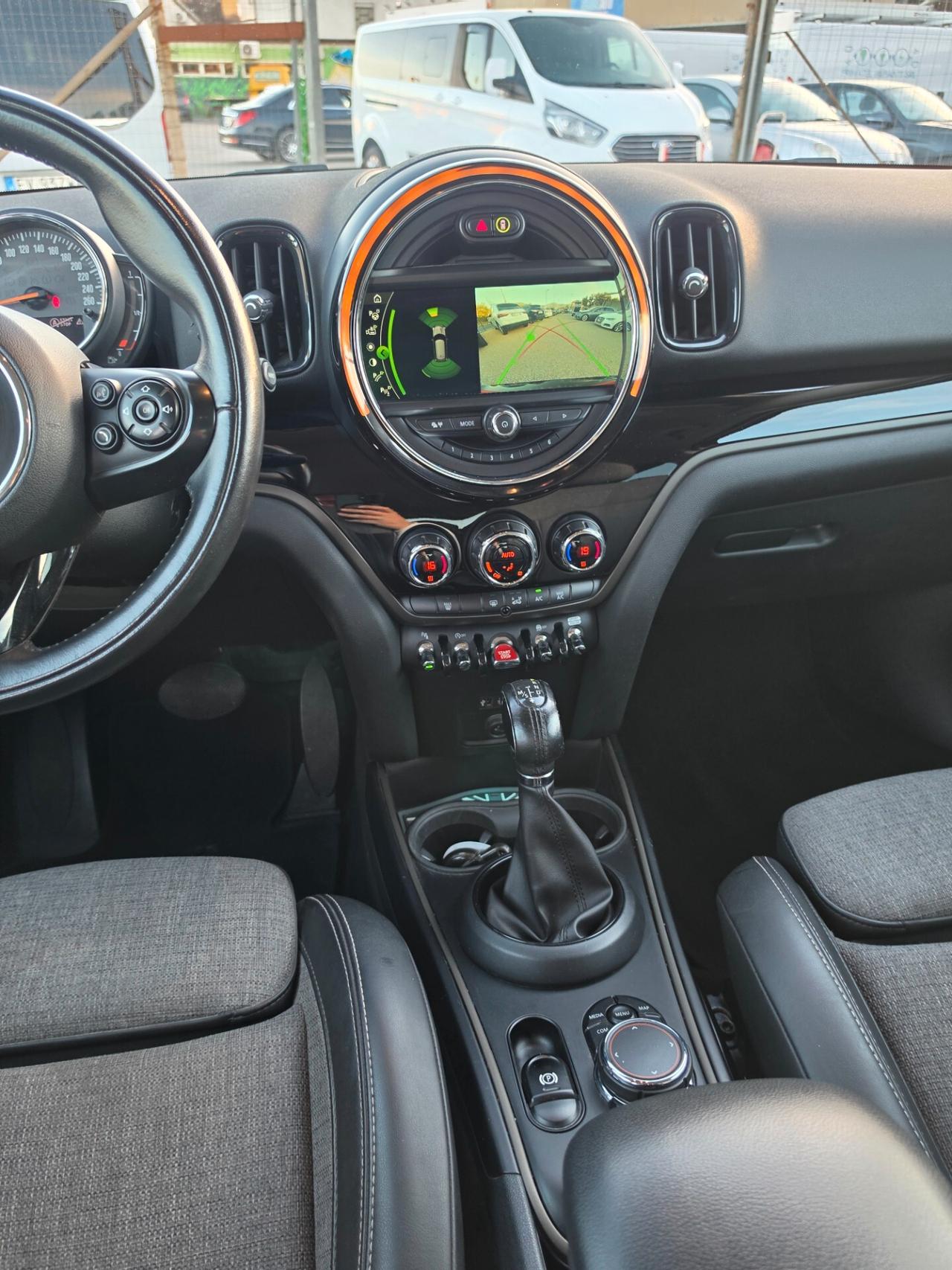 Mini Cooper D Countryman 2.0 Hype