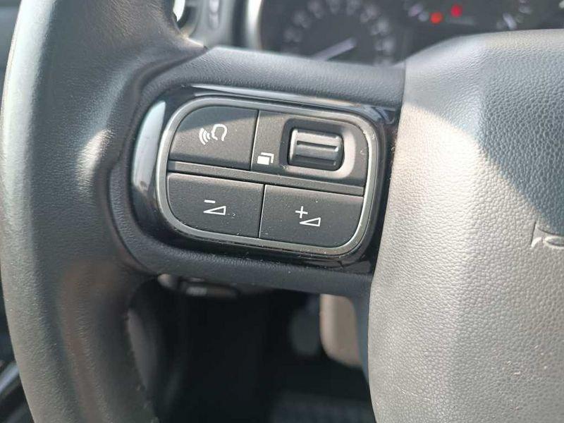 Citroën C3 III 2017 1.5 bluehdi Shine s&s 100cv 5m