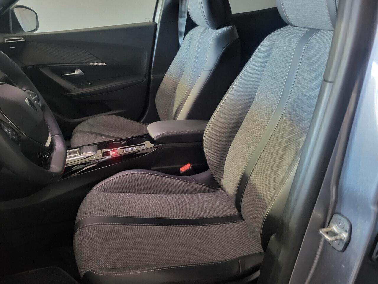 Peugeot 2008 DIESEL 130 S&S EAT8 Allure 09/2023 KM 79000 ITALIANA CON NAVIGATORE E TELECAMERA