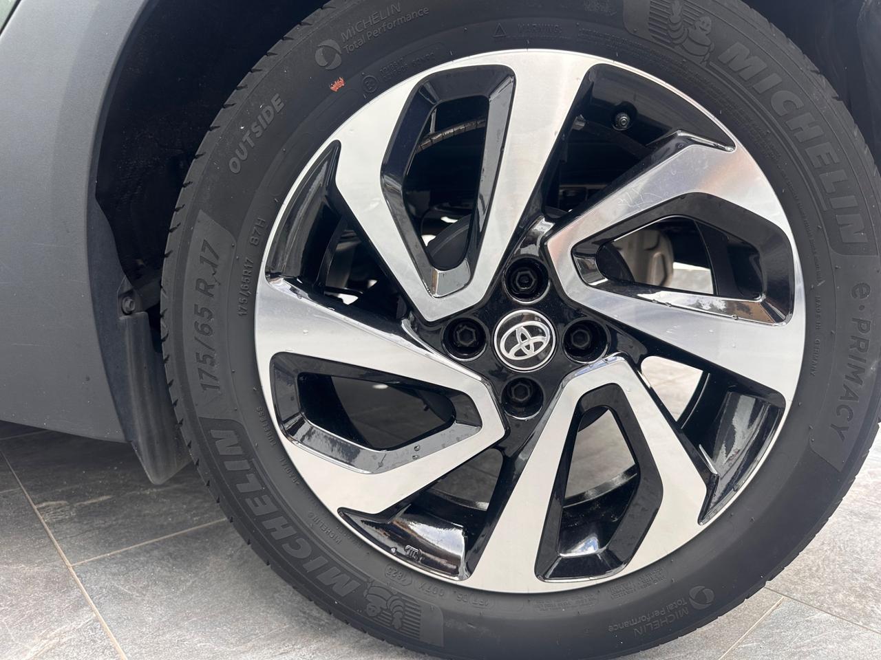 Toyota Aygo X 1.0 VVT-i 72 CV 5 porte Lounge