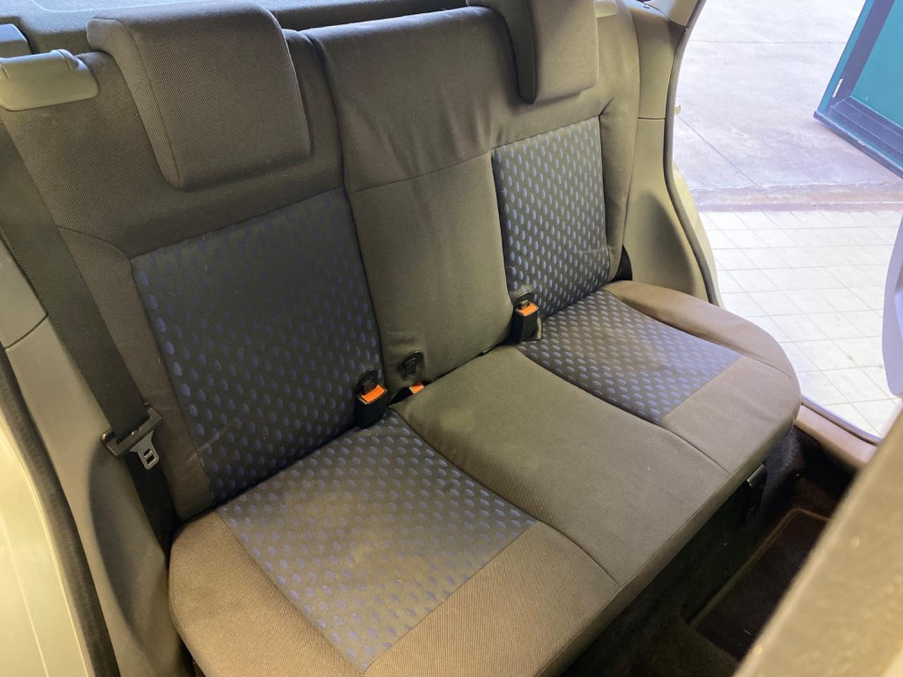 Ford Fiesta 1.4 16V 5p. Ghia