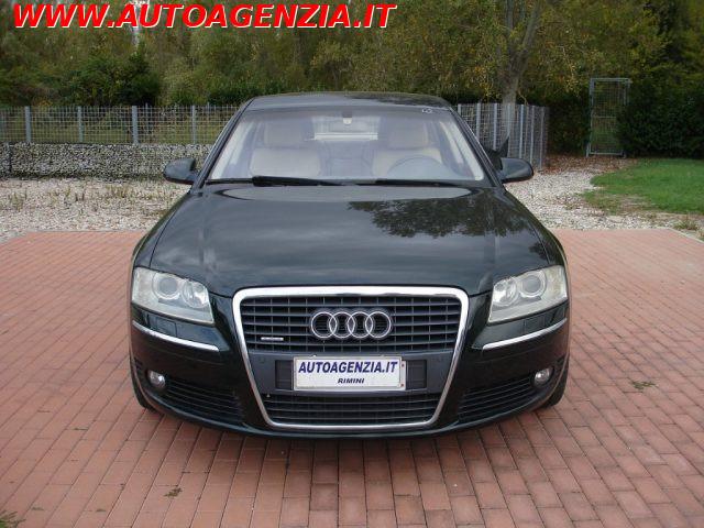 AUDI A8 3.0 V6 TDI quattro tiptronic