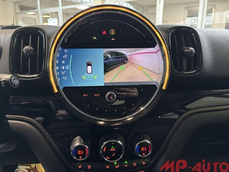 MINI Countryman Cooper AUTOMATICA Essential