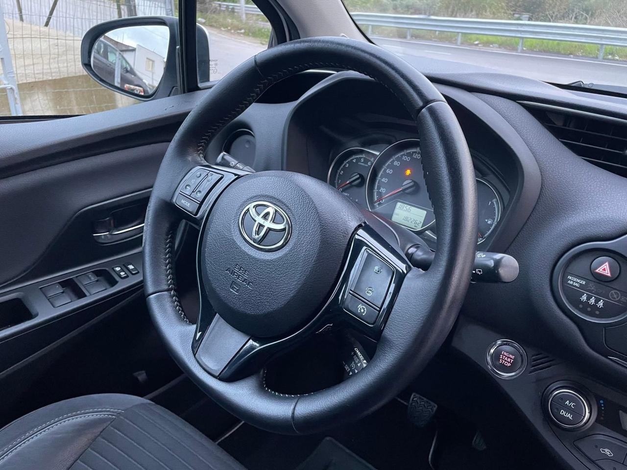 Toyota Yaris 1.4 D-4D 5 porte Lounge