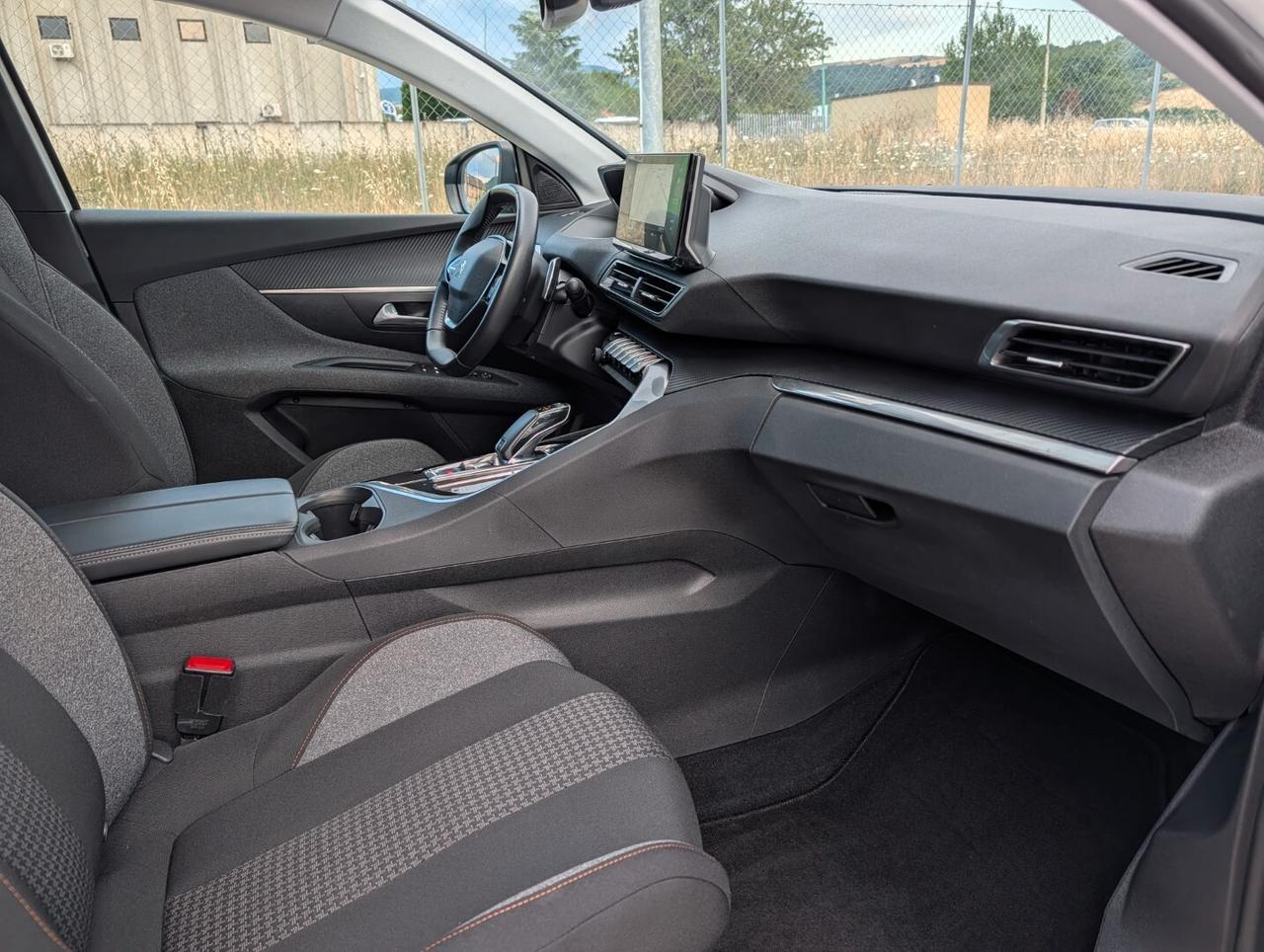 Peugeot 3008 BlueHDi 130 S&S EAT8 Active
