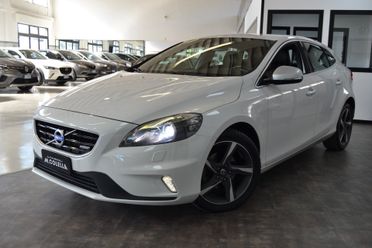 Volvo V40 D2 1.6 R-Design UniPro/Navi/Xenon/Cruse/Pelle