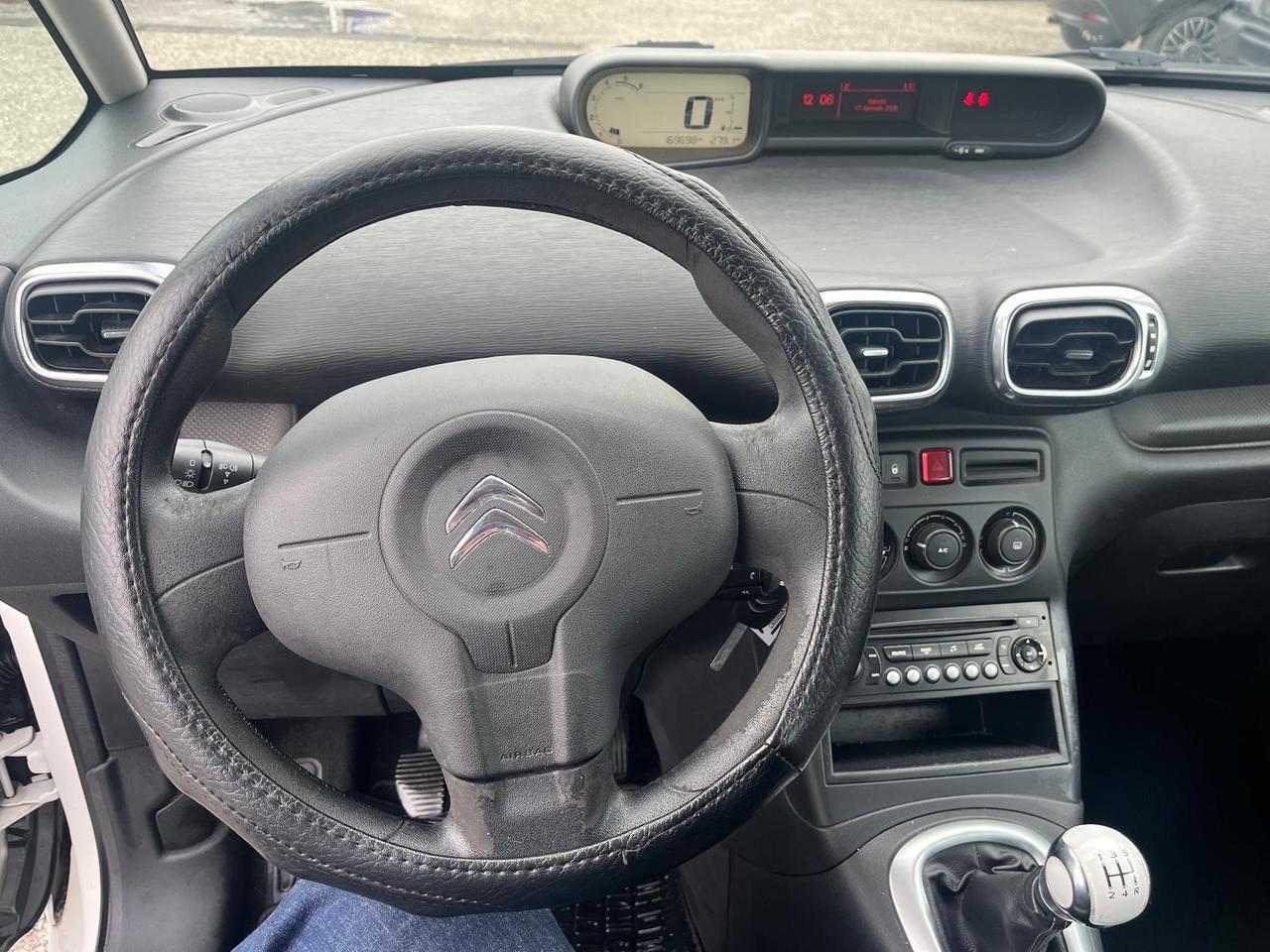 Citroen c3 Picasso-1.6 hdi-full-2015