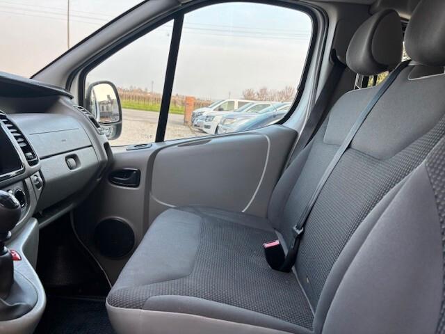 Opel Vivaro 29 2.0 CDTI PL-TA Furgone Vetrato Fap 9 posti lungo