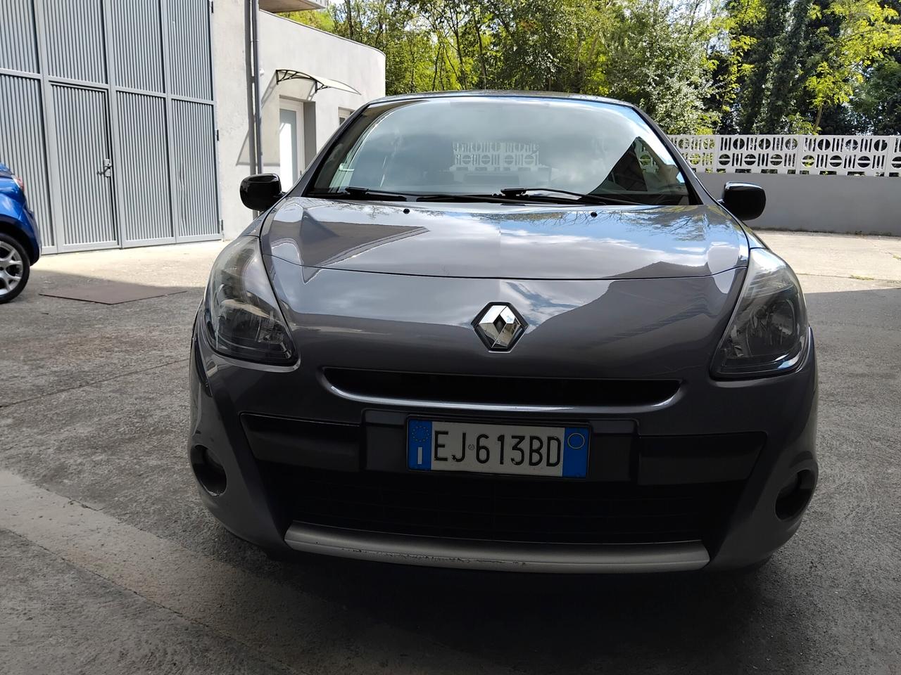 Renault Clio 1.2 benzina garanzia