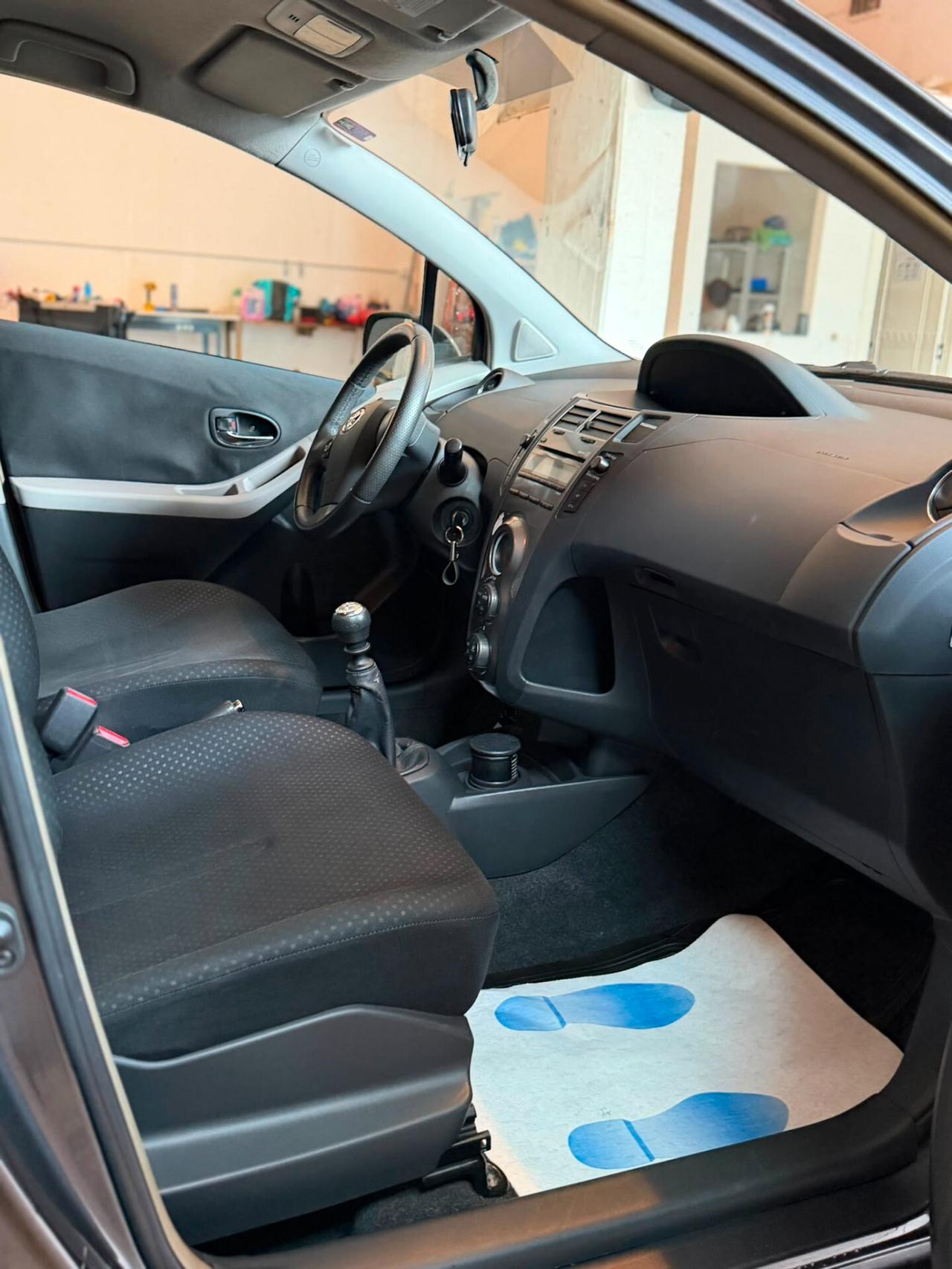 Toyota Yaris 1.3 5 porte Sol