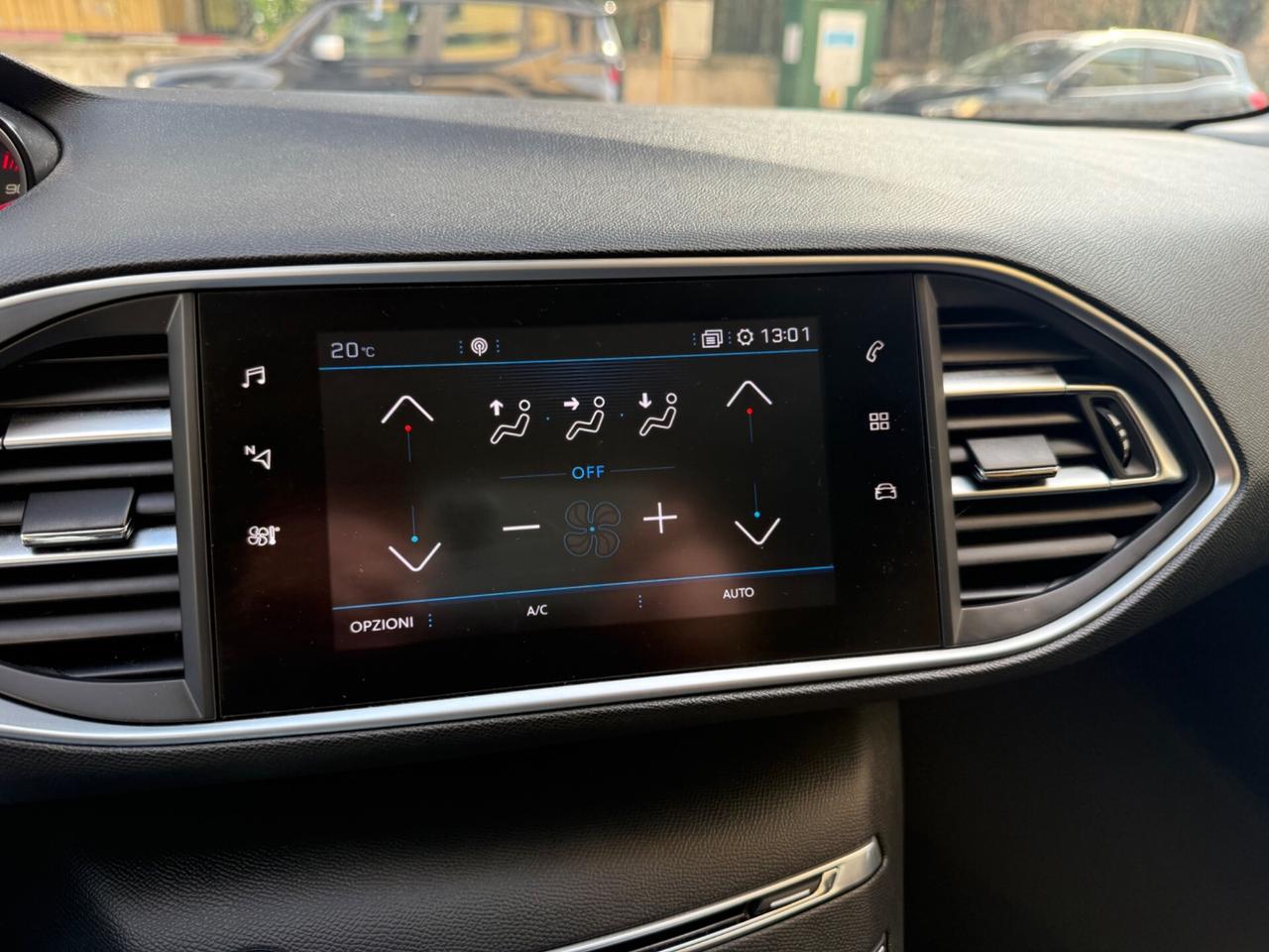 Peugeot 308 2019 - BlueHDi 130 S&S SW Allure