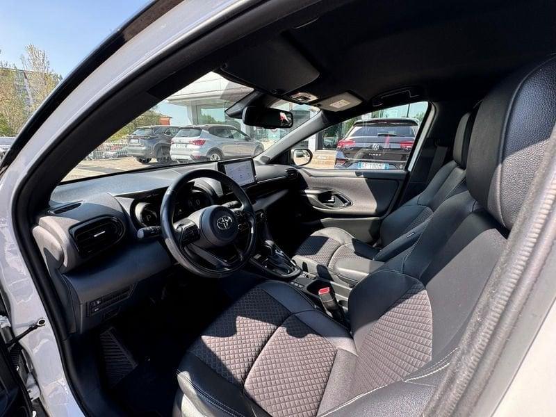 Toyota Yaris Hybrid Style MY22