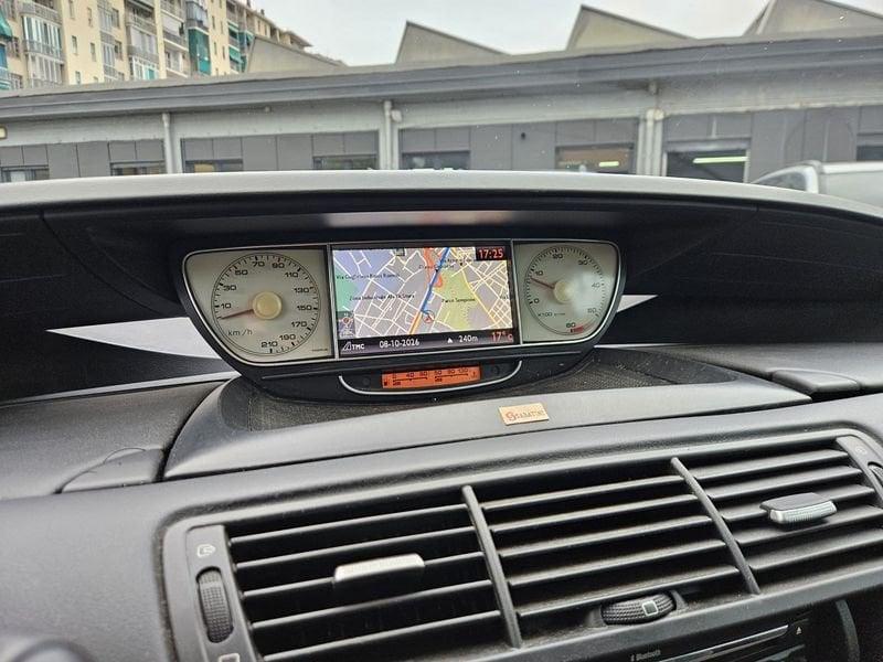 Peugeot 807 807 2.0 hdi 16v Active (st) 136cv 7POSTI