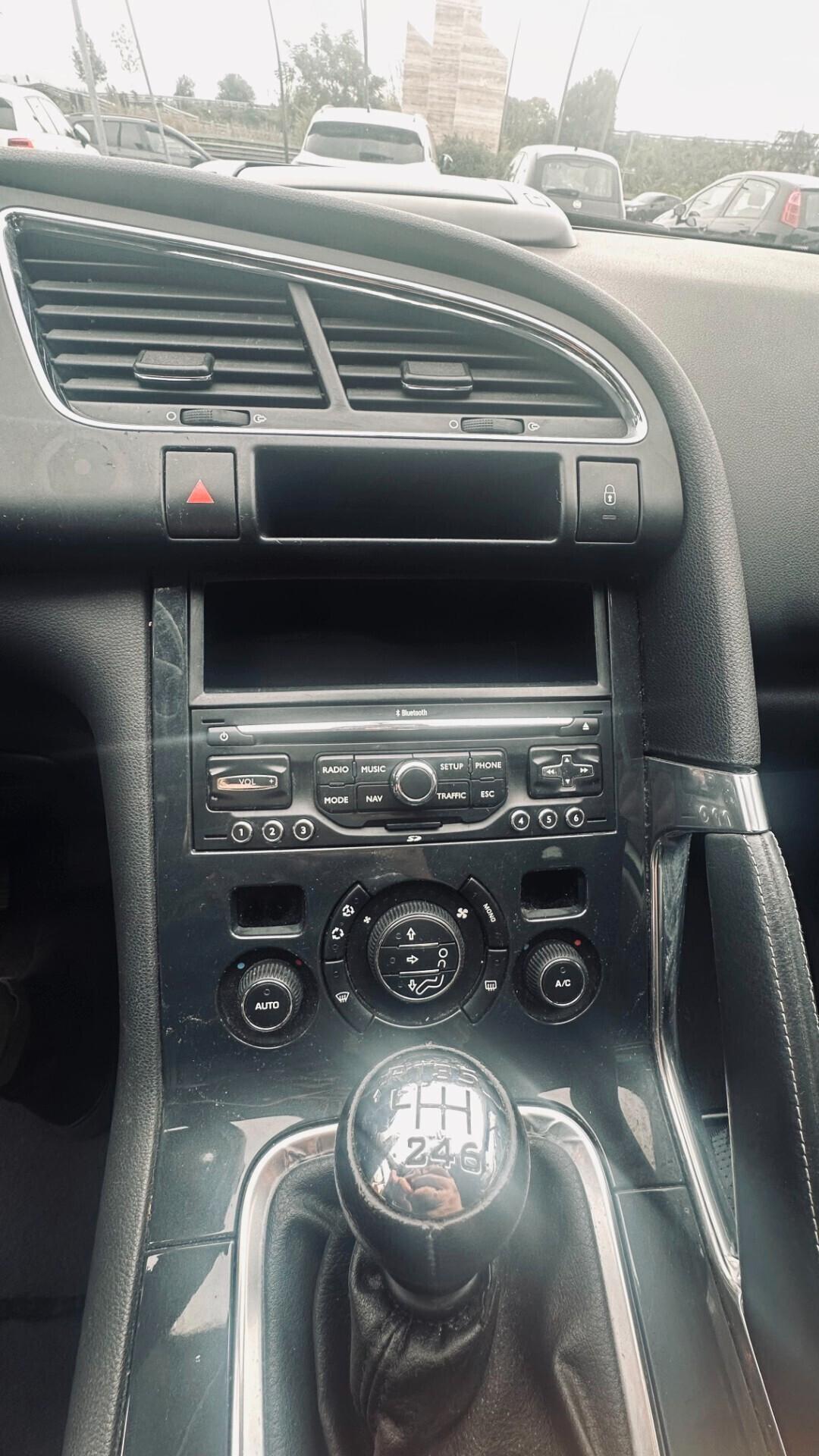 Peugeot 3008 1.6 HDi 110CV Business