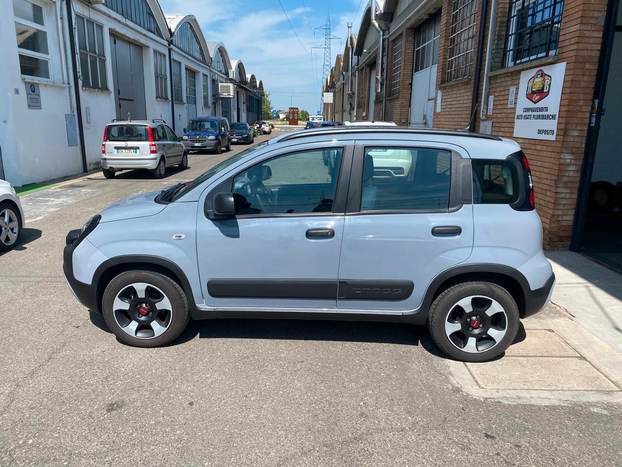 Fiat Panda 1.0 Hybrid City Cross - NEOPATENTATI - GARANZIA 12 MESI
