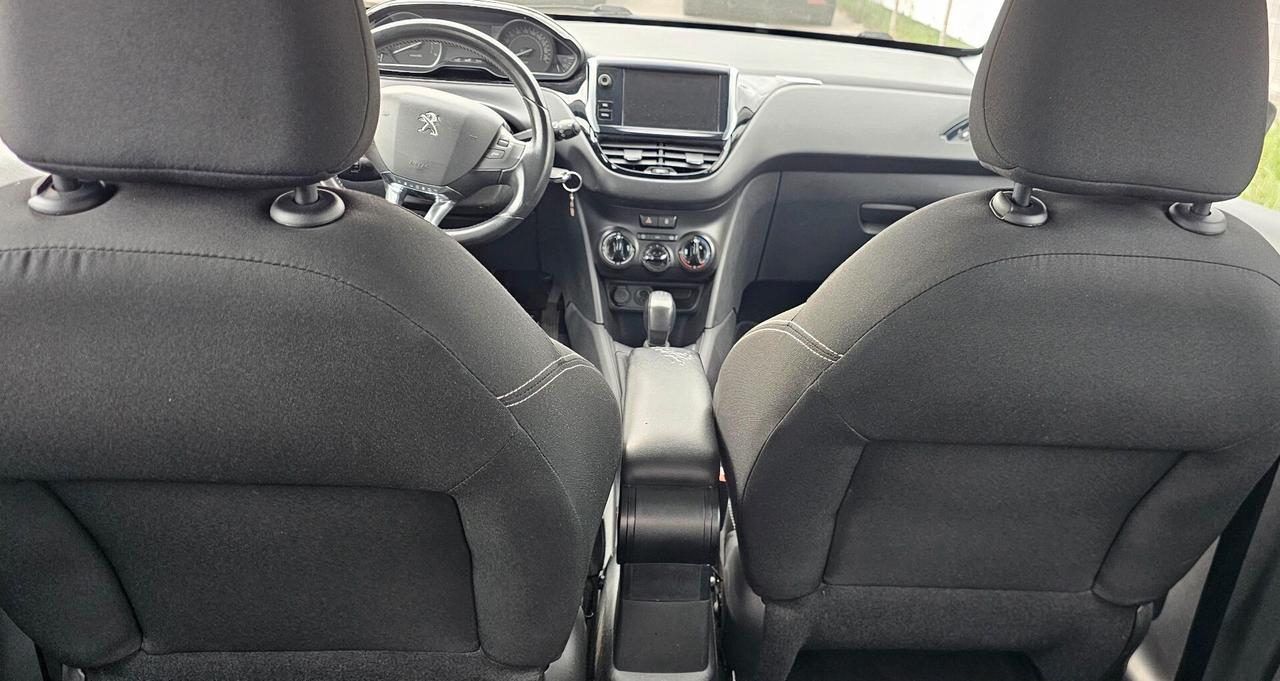 Peugeot 208 PureTech 82 5p. GPL Allure