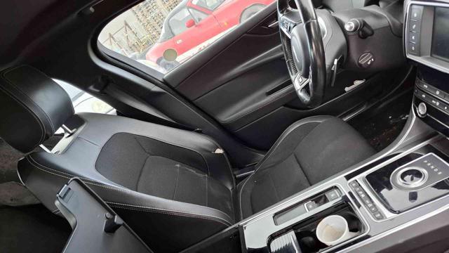 JAGUAR XE 2.0 D aut. Portfolio MOTORE ROTTO