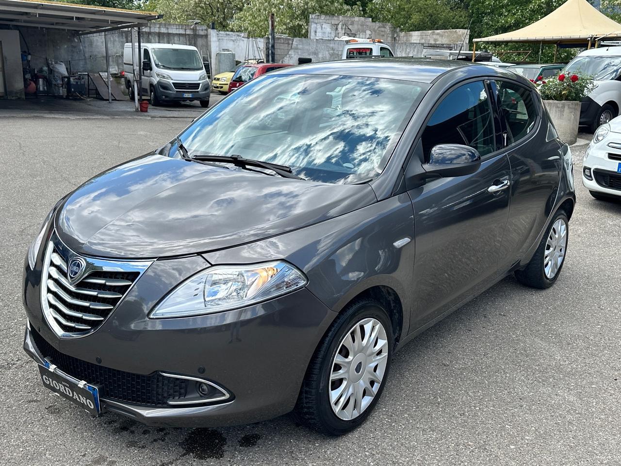 Lancia Ypsilon 1.3 MJT 16V 95 CVS&S