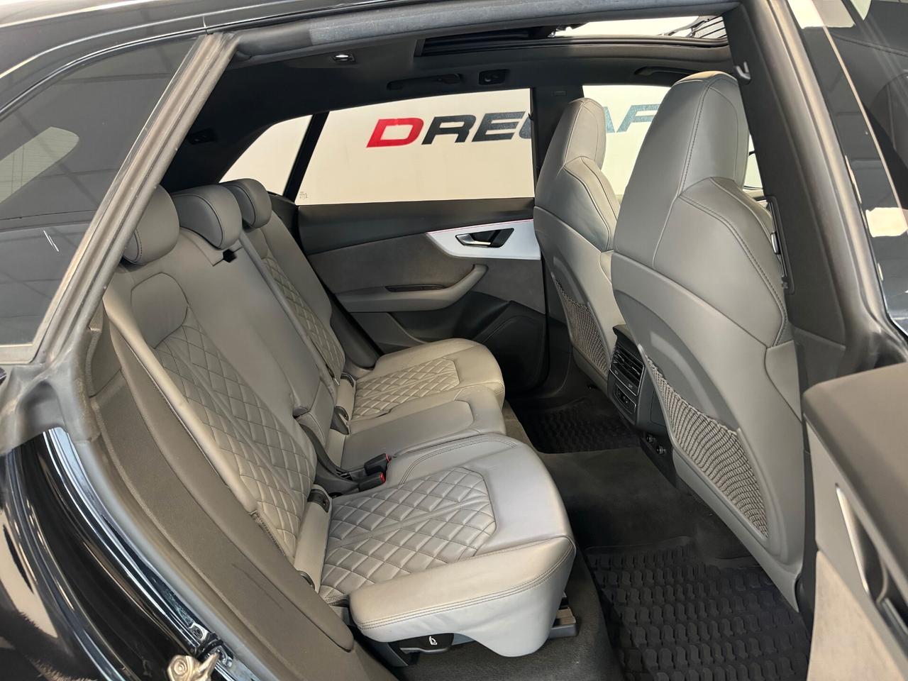 Audi Q8 55 TFSI e quattro tiptronic Sport S LINE