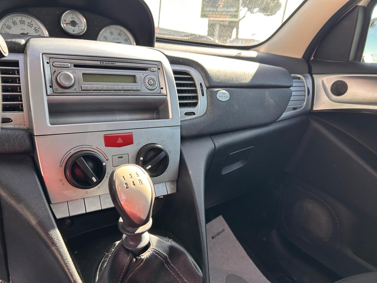 Lancia Ypsilon 1.4 Argento Ecochic *GPL VALIDO FINO 2029*NEOPATENTATI*